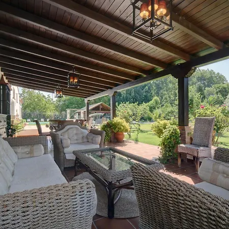 Carmen Дом отдыха Ронда